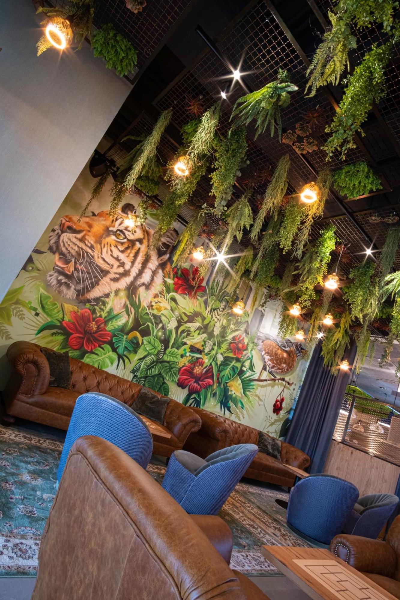 Riku Hotel Ройтлинген Екстериор снимка
